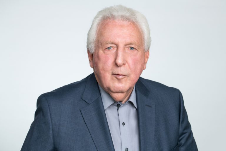 Dr. Helmut Eckert, Rechtsanwalt und Notar a. D. bei der KNOLLE SOCIETÄT